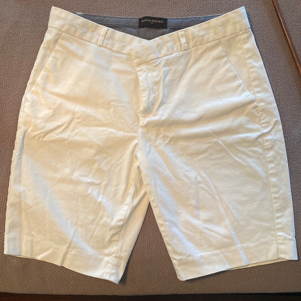 Banana Republic white Bermuda shorts